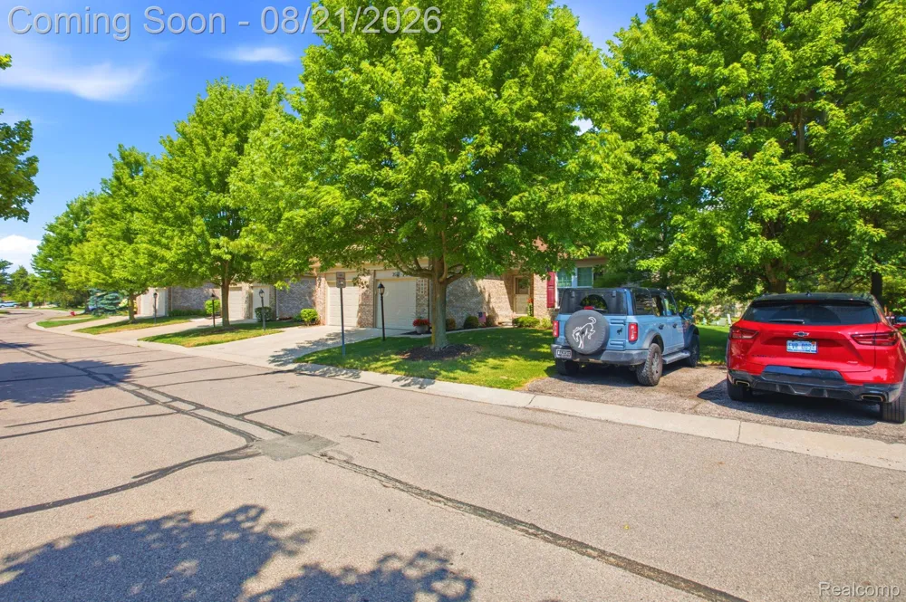 4603 Hunters Circle W Canton Charter Township, MI 48188