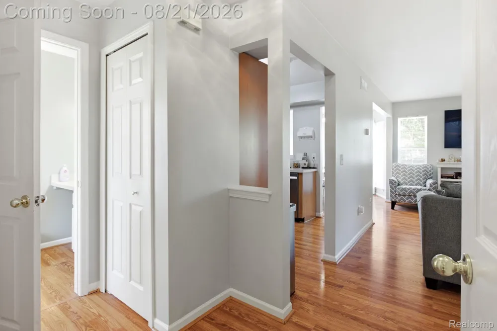 4603 Hunters Circle W Canton Charter Township, MI 48188