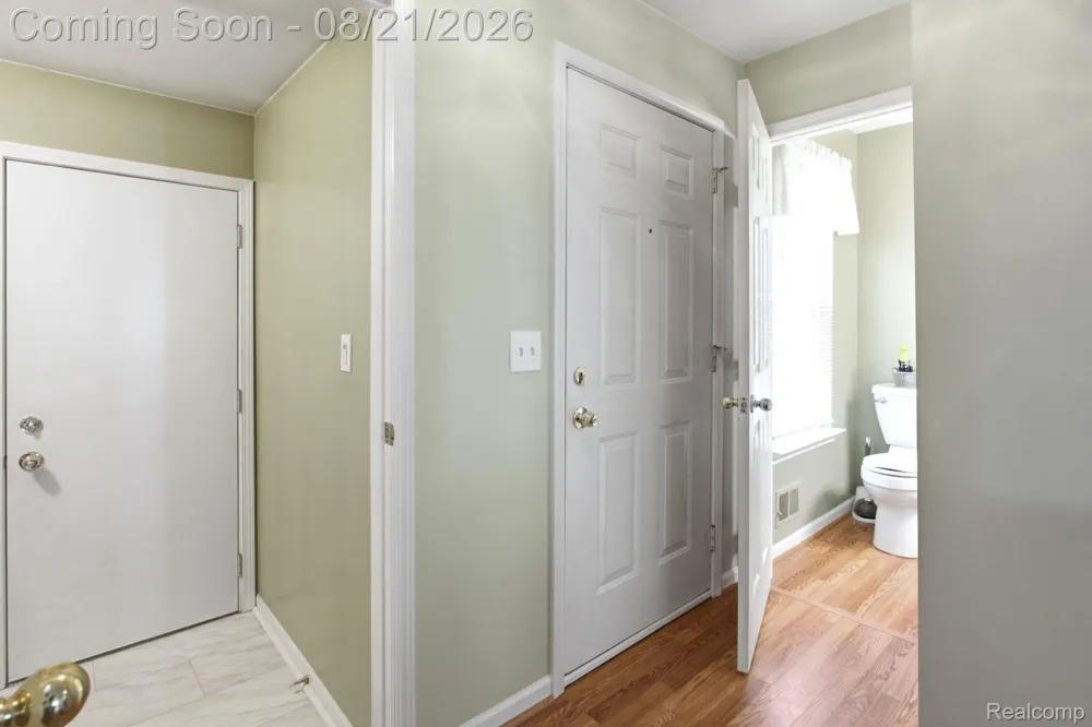 4603 Hunters Circle W Canton Charter Township, MI 48188
