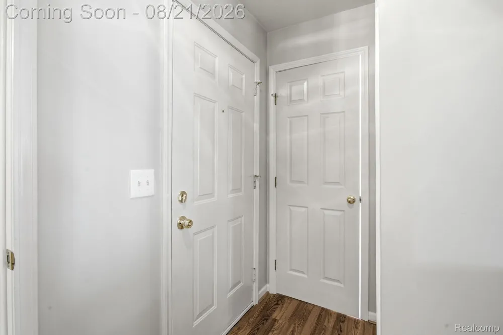 4603 Hunters Circle W Canton Charter Township, MI 48188