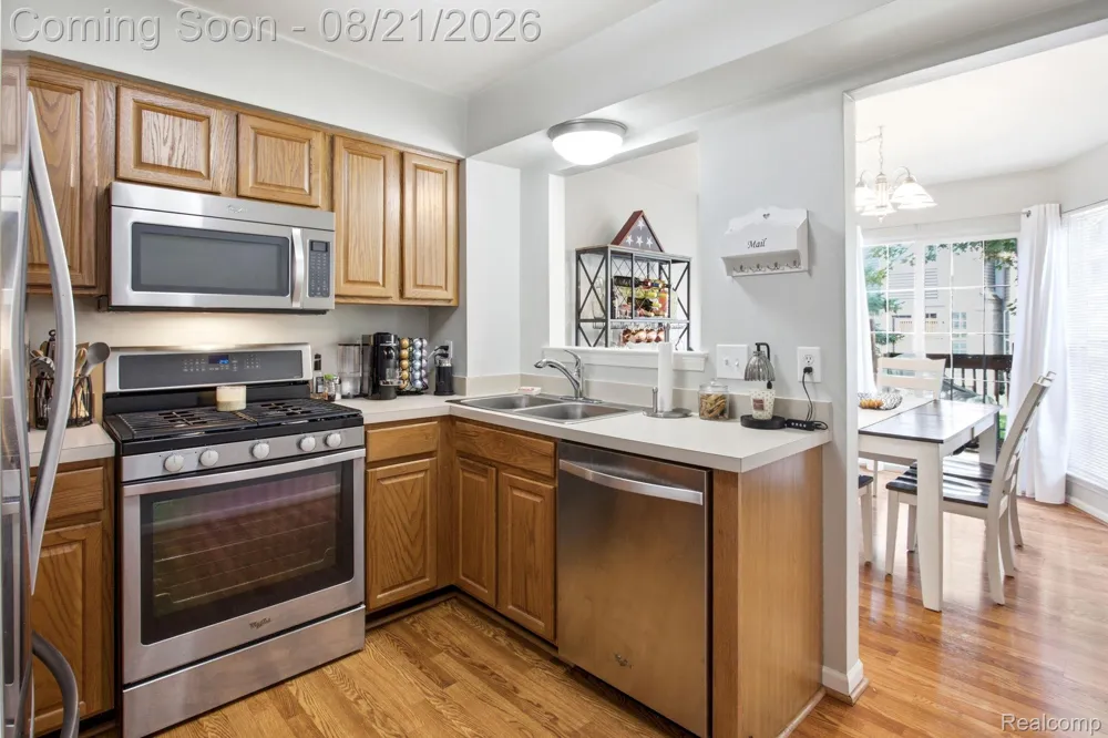 4603 Hunters Circle W Canton Charter Township, MI 48188