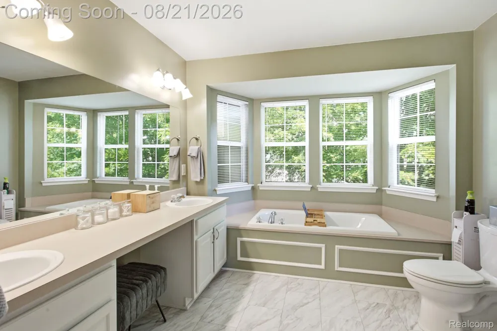 4603 Hunters Circle W Canton Charter Township, MI 48188