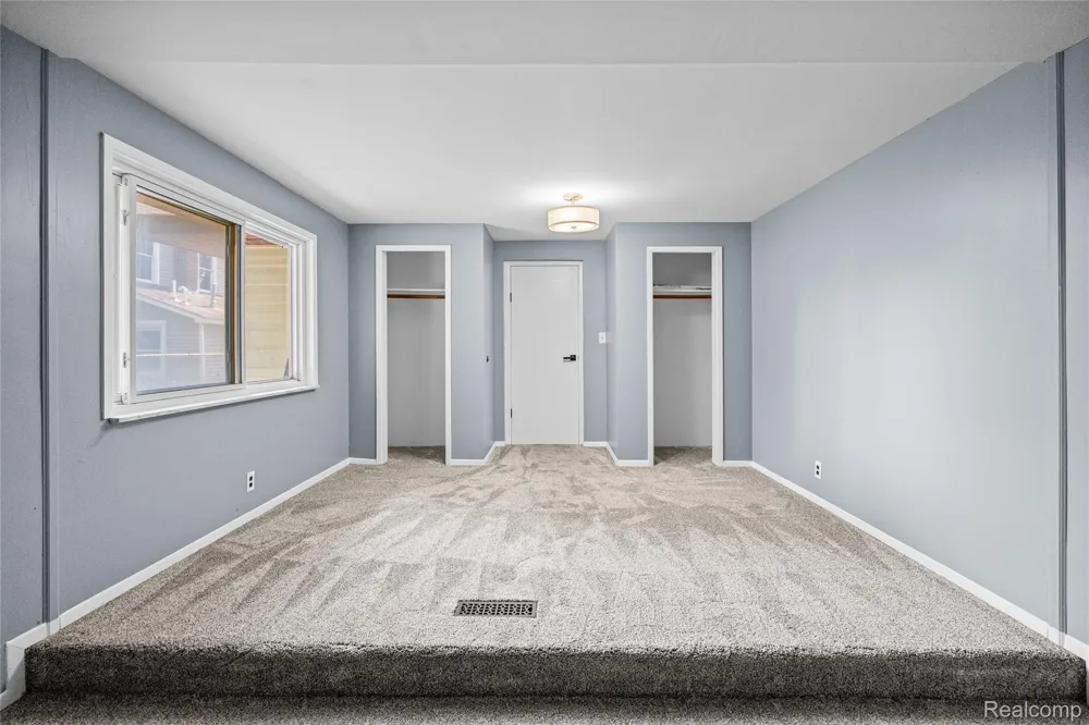 6220 Wertz Springfield Charter Township, MI 48350