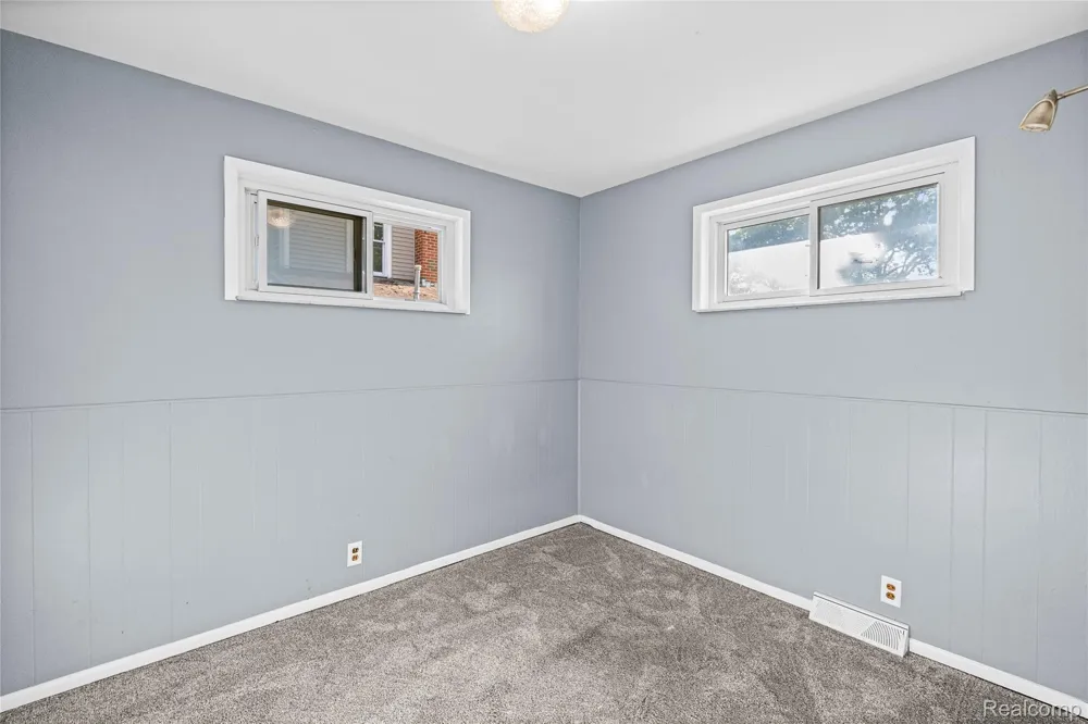 6220 Wertz Springfield Charter Township, MI 48350