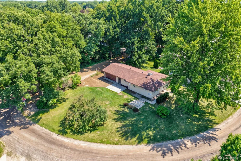 6220 Wertz Springfield Charter Township, MI 48350