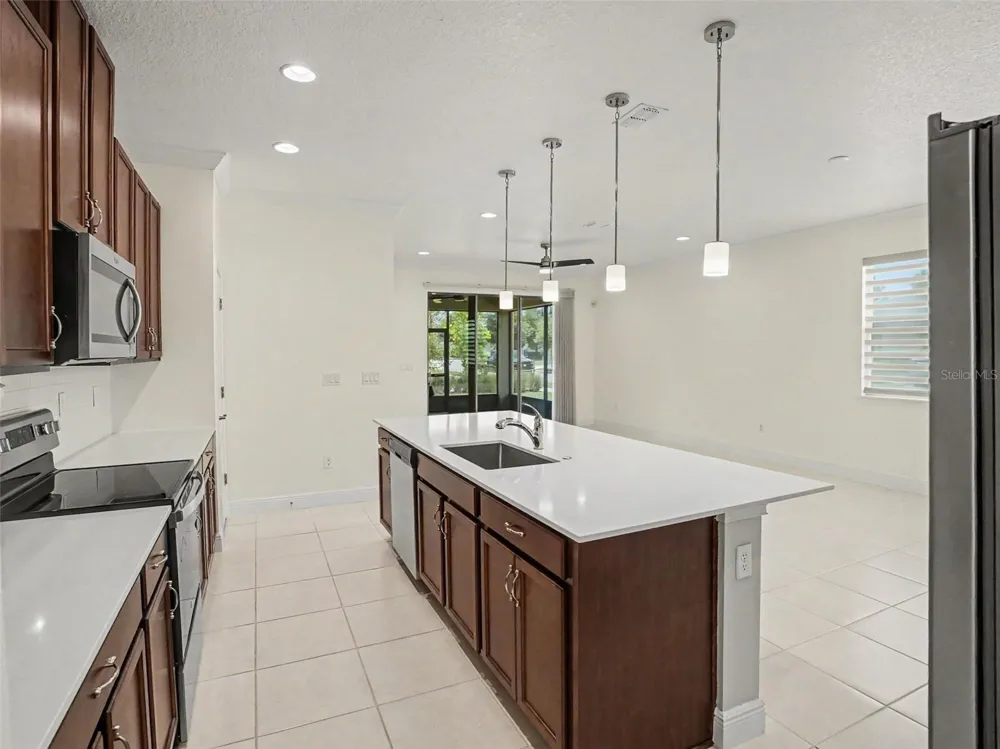 3128 SONGBIRD CIR Harmony, FL 34773