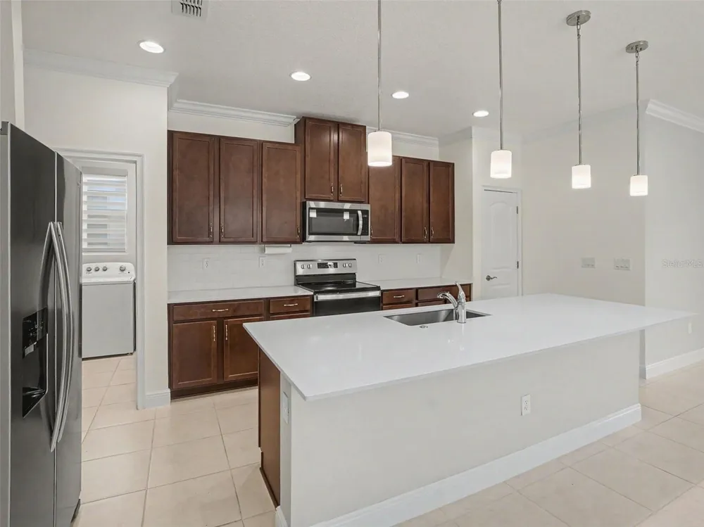 3128 SONGBIRD CIR Harmony, FL 34773
