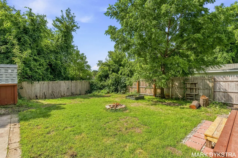 823 Prospect Avenue NE Grand Rapids, MI 49503