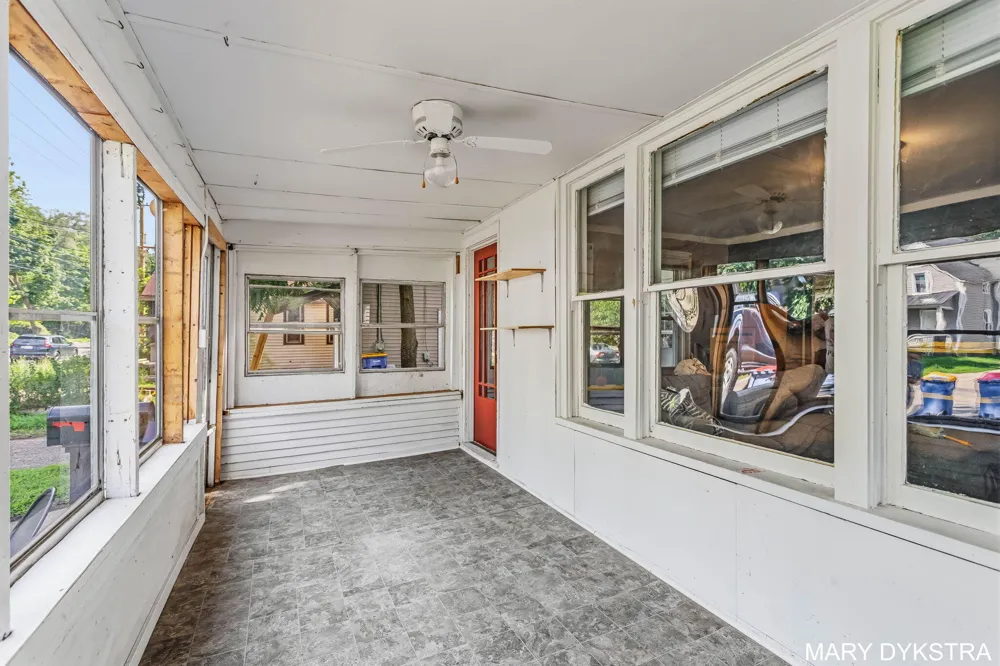 823 Prospect Avenue NE Grand Rapids, MI 49503