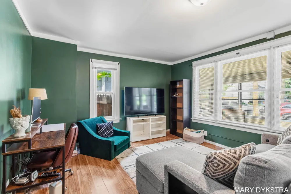 823 Prospect Avenue NE Grand Rapids, MI 49503