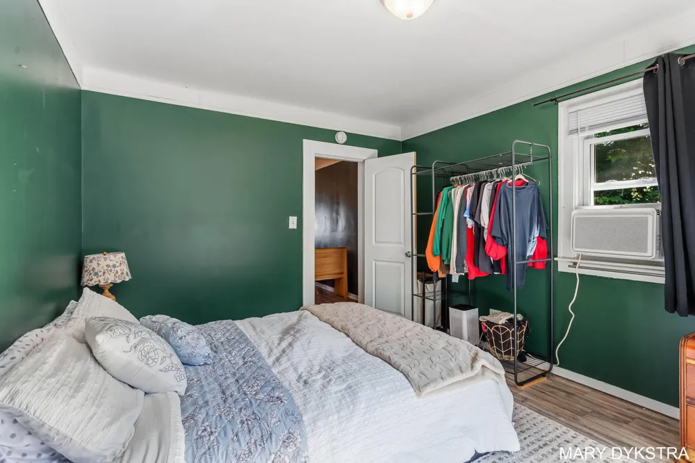 823 Prospect Avenue NE Grand Rapids, MI 49503