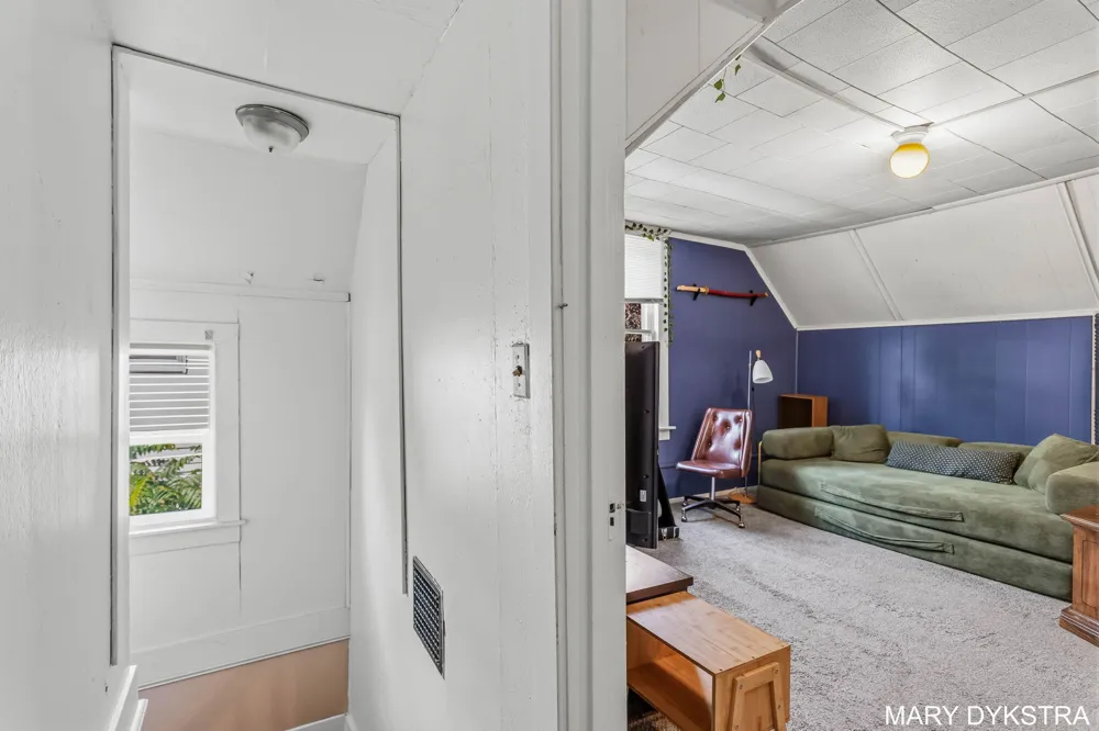 823 Prospect Avenue NE Grand Rapids, MI 49503