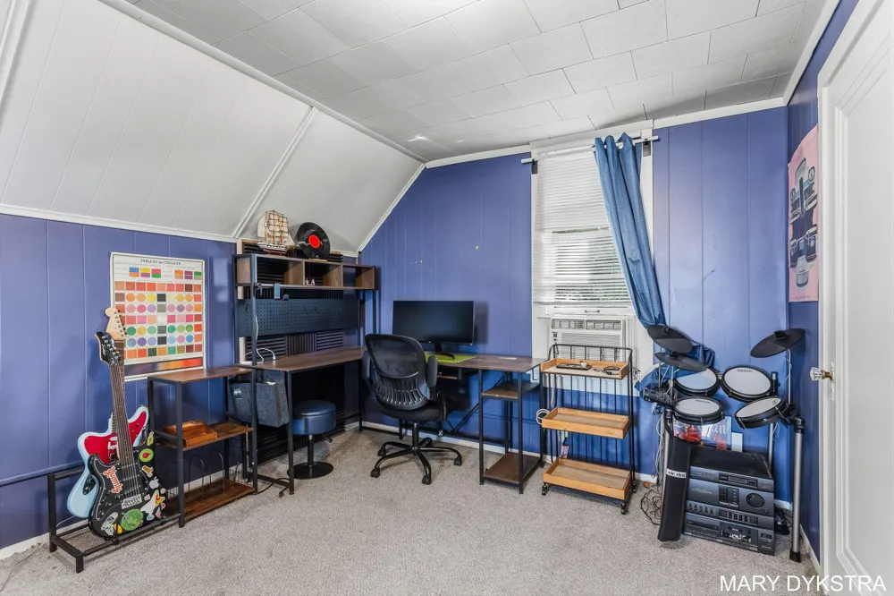 823 Prospect Avenue NE Grand Rapids, MI 49503