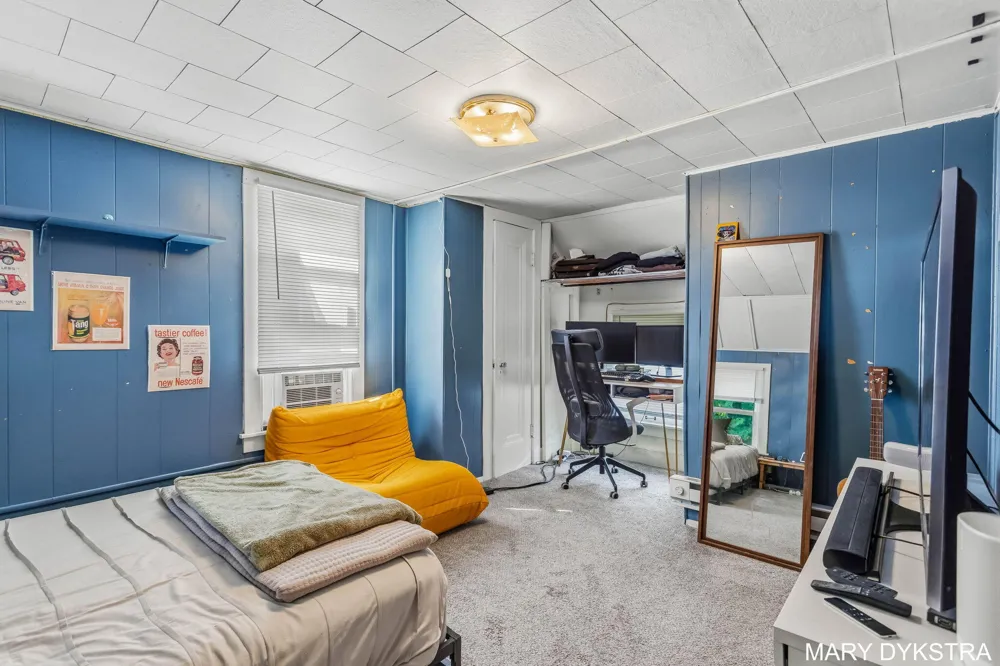 823 Prospect Avenue NE Grand Rapids, MI 49503