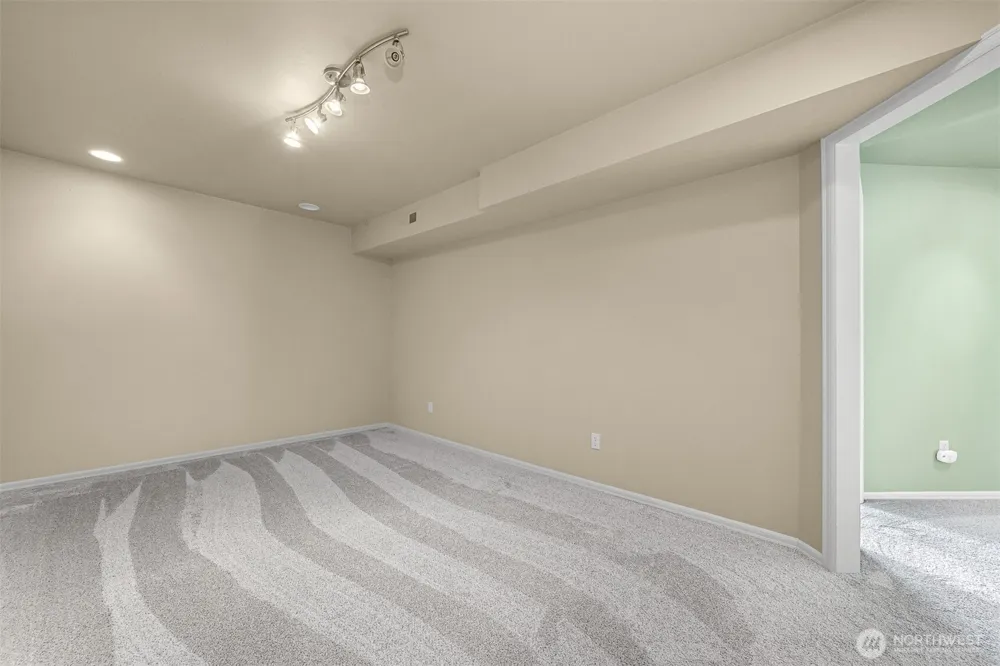 4771 S Golf Course Drive Blaine, WA 98230
