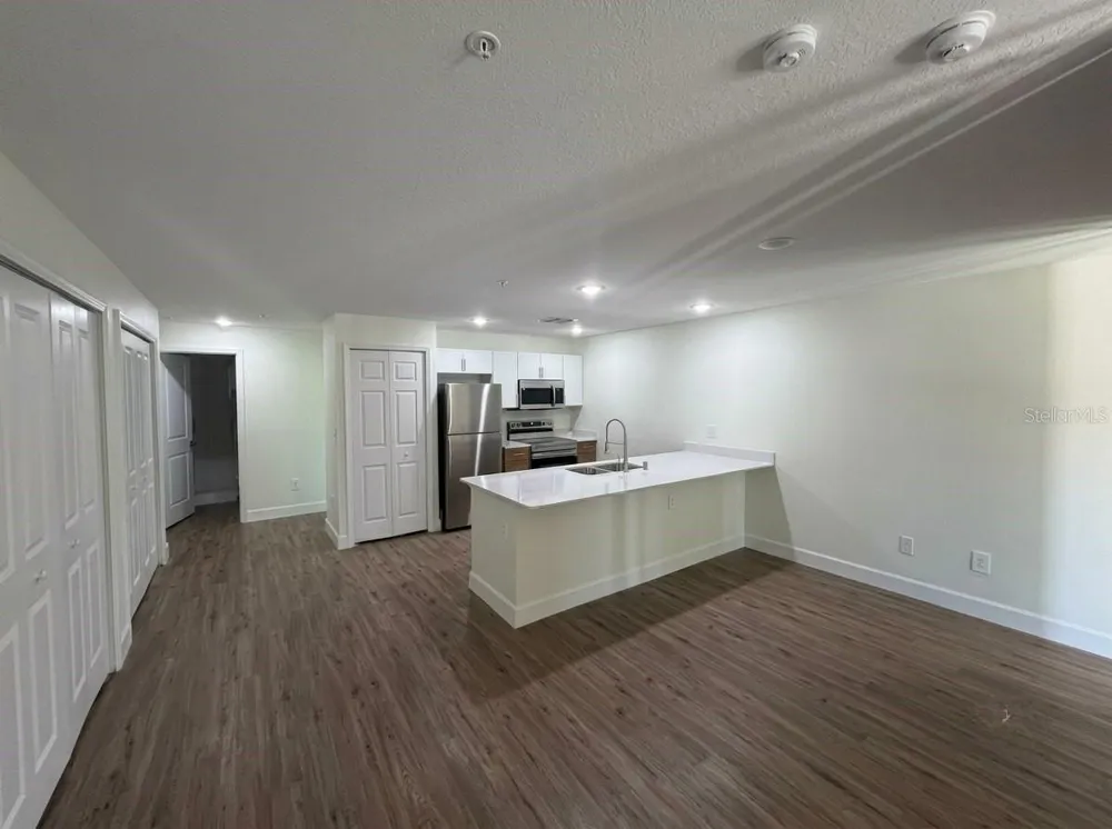 2232 FLORIDA DRIVE #201 Deltona, FL 32738