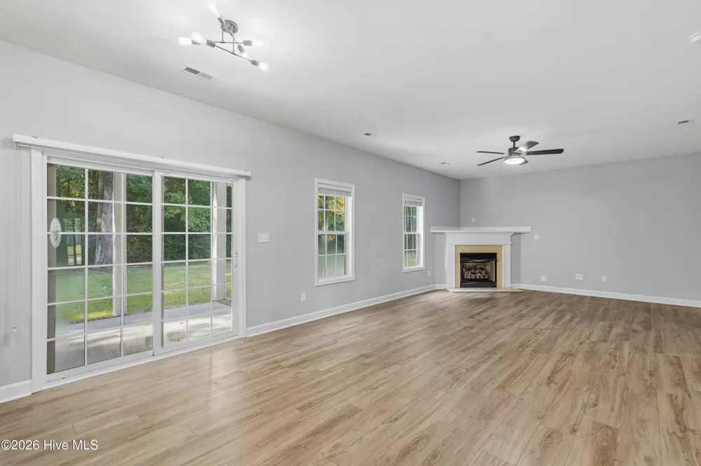 221 Rudolph Lane Hubert, NC 28539