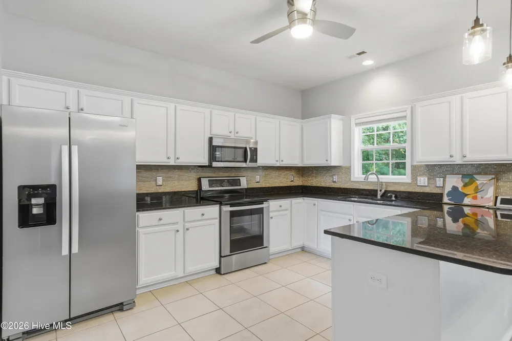 221 Rudolph Lane Hubert, NC 28539
