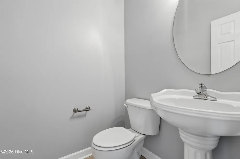 221 Rudolph Lane Hubert, NC 28539