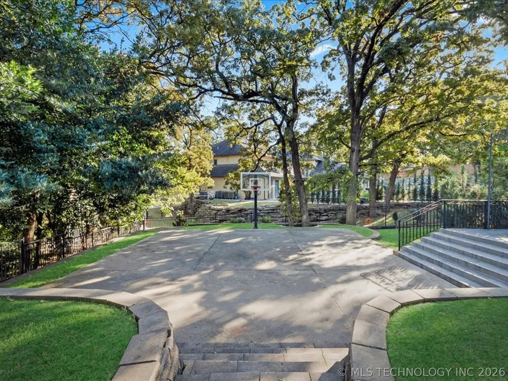6902 E 115th Street S Bixby, OK 74008