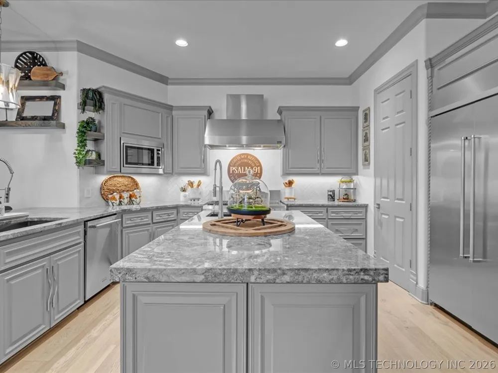 6902 E 115th Street S Bixby, OK 74008