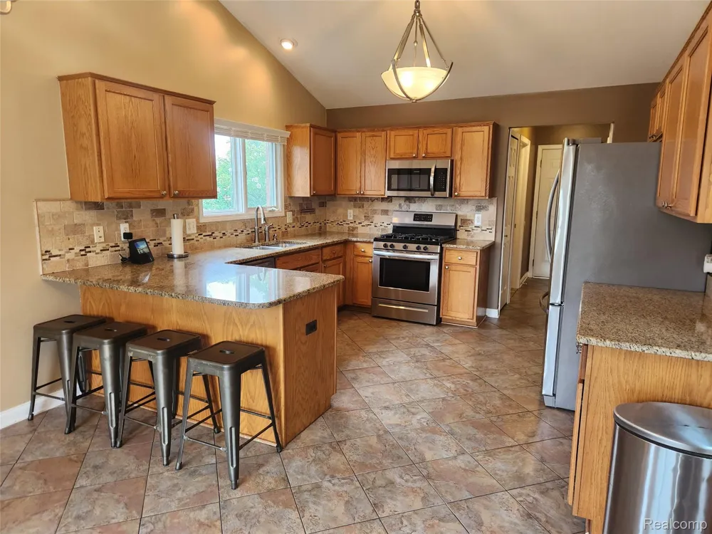 29007 Oakmont Drive Chesterfield Township, MI 48051