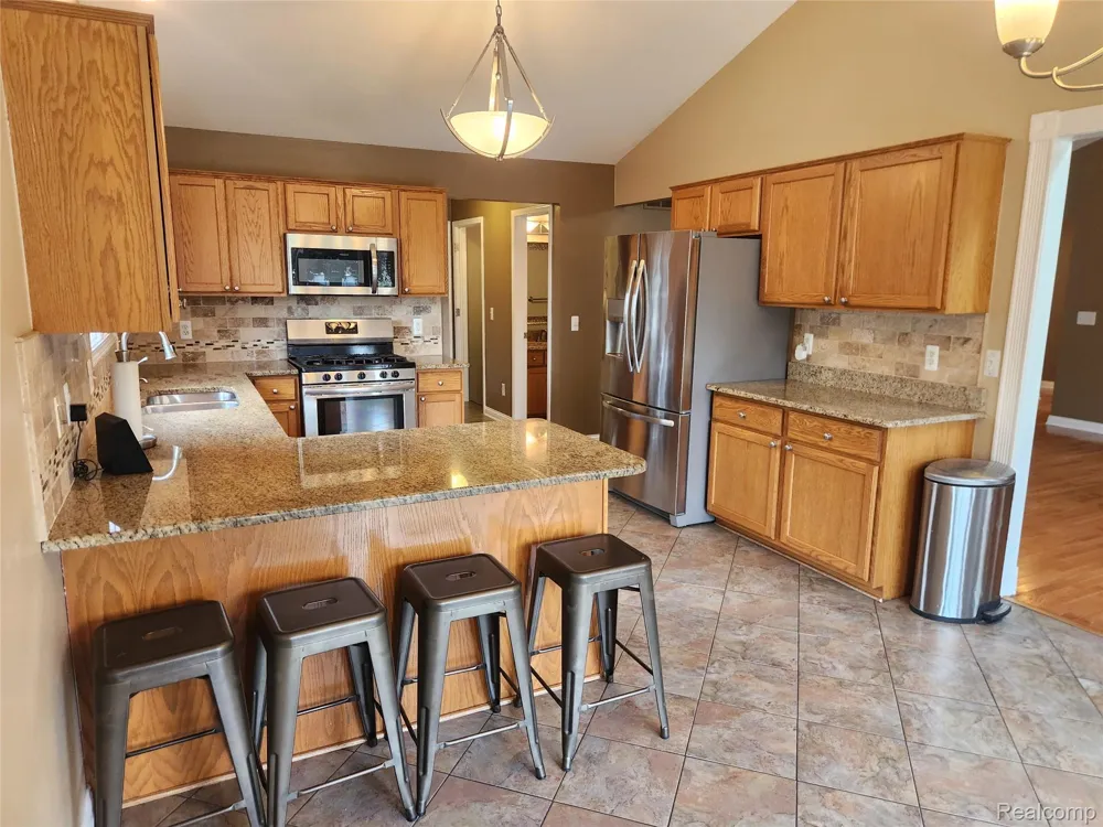 29007 Oakmont Drive Chesterfield Township, MI 48051
