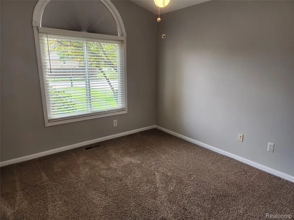29007 Oakmont Drive Chesterfield Township, MI 48051