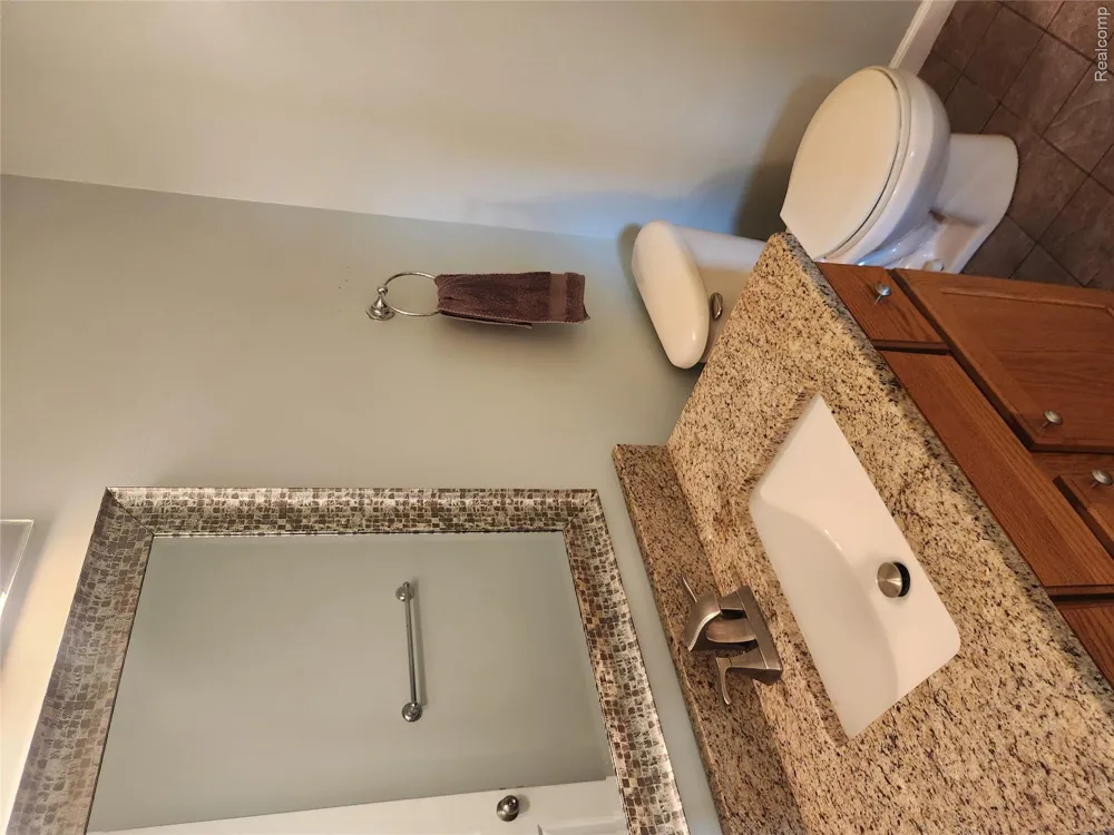 29007 Oakmont Drive Chesterfield Township, MI 48051