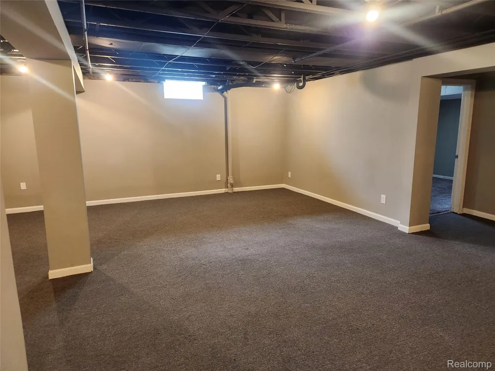 29007 Oakmont Drive Chesterfield Township, MI 48051