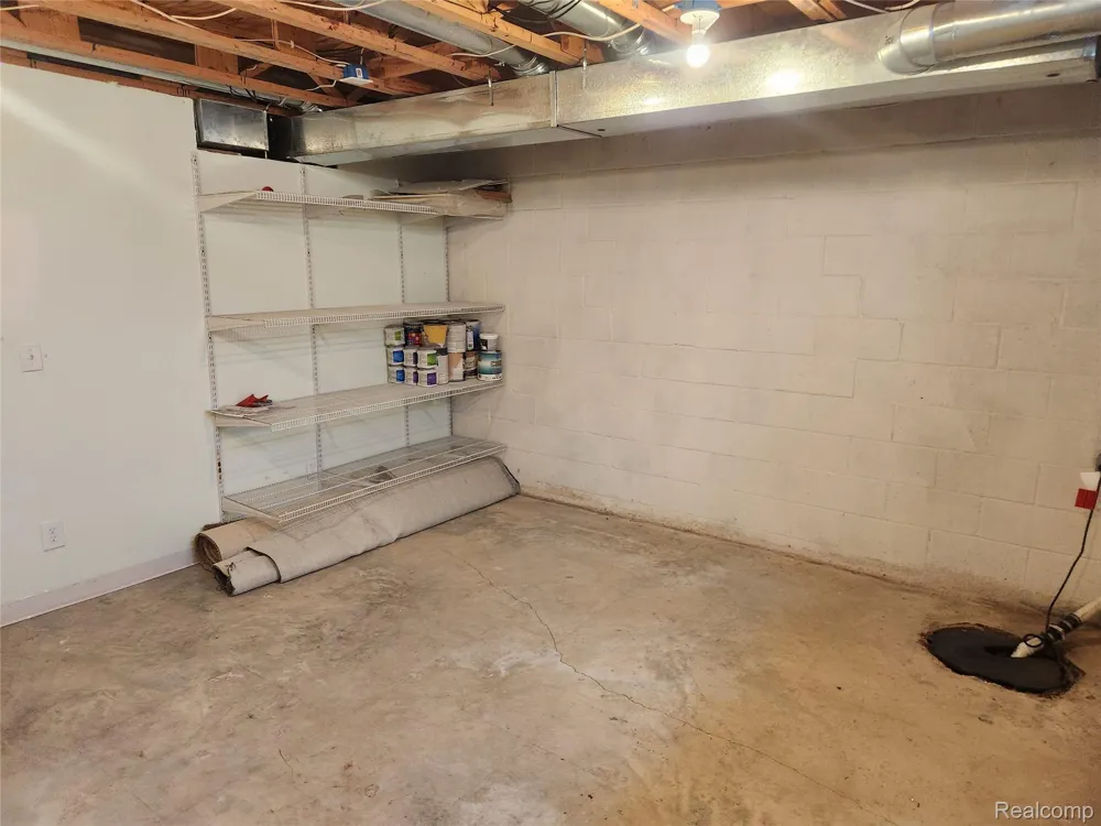 29007 Oakmont Drive Chesterfield Township, MI 48051