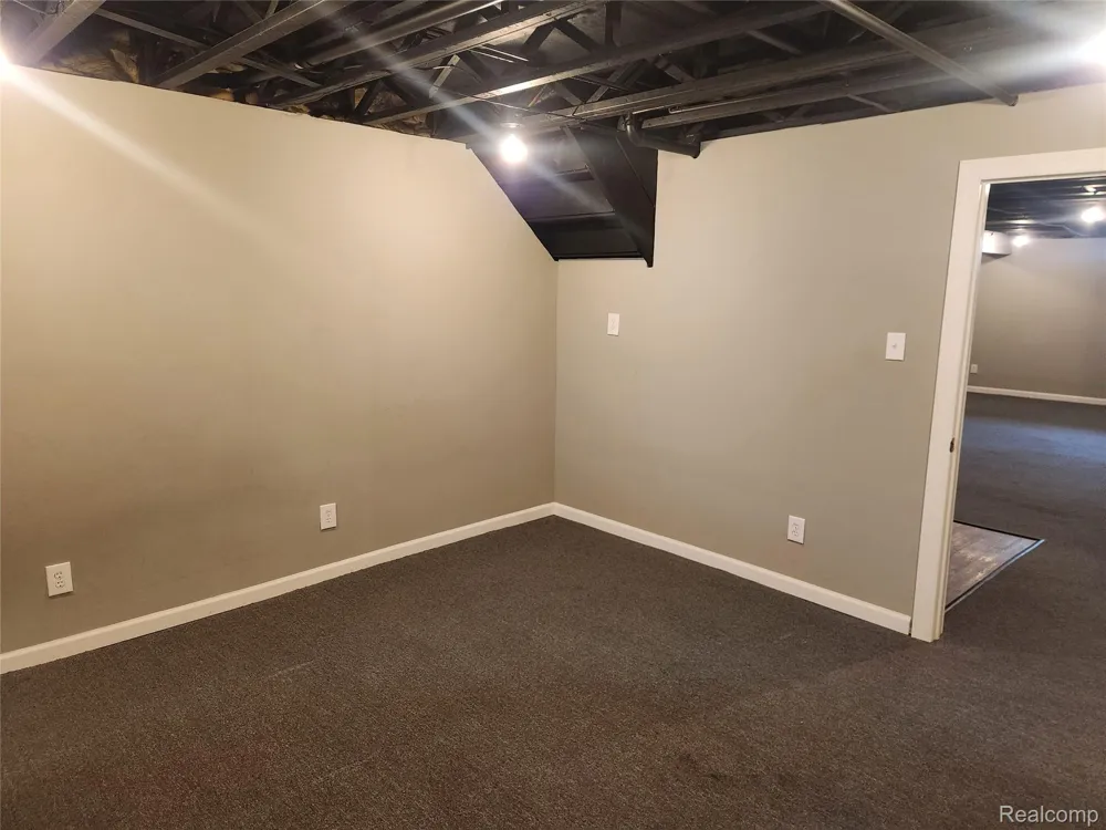 29007 Oakmont Drive Chesterfield Township, MI 48051