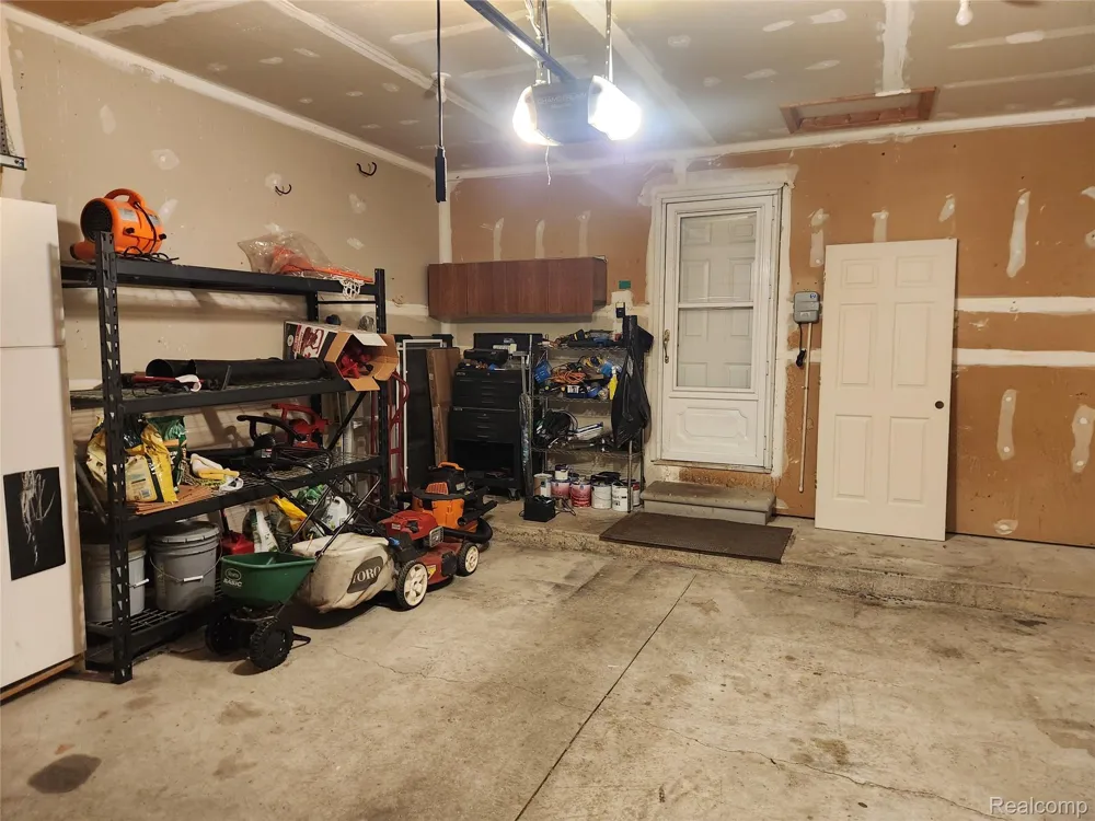 29007 Oakmont Drive Chesterfield Township, MI 48051