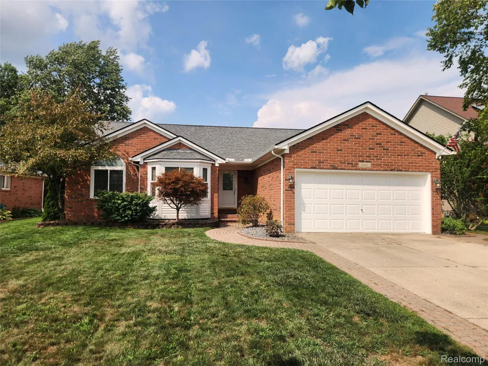 29007 Oakmont Drive Chesterfield Township, MI 48051