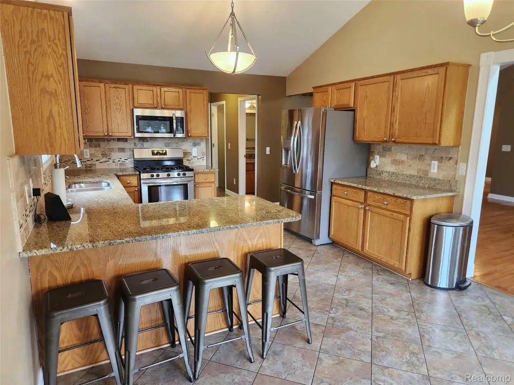 29007 Oakmont Drive Chesterfield Township, MI 48051