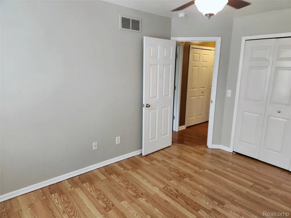 29007 Oakmont Drive Chesterfield Township, MI 48051