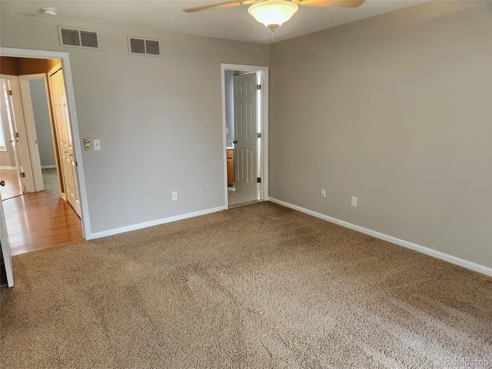 29007 Oakmont Drive Chesterfield Township, MI 48051