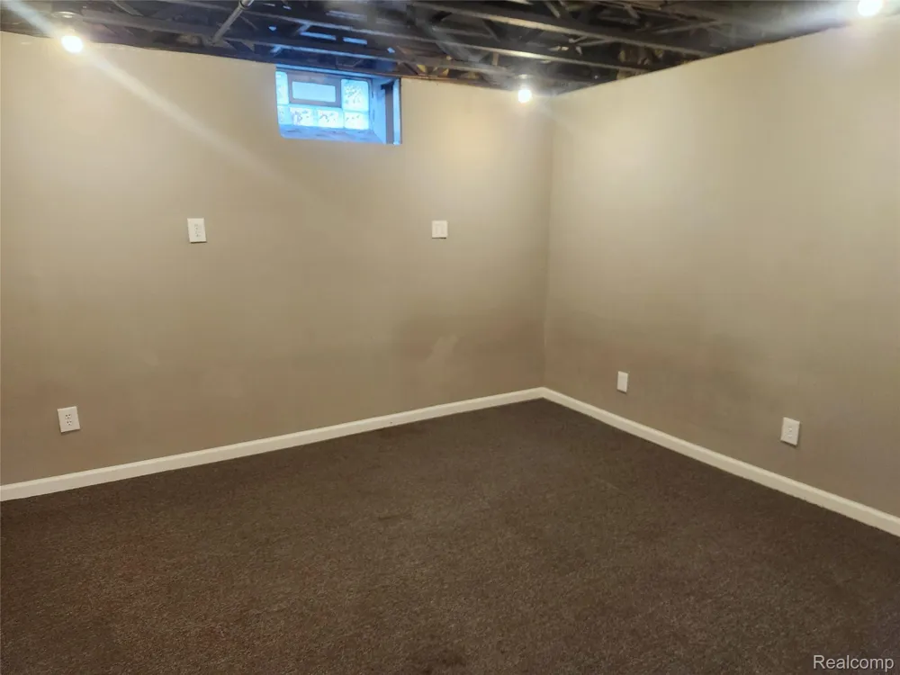 29007 Oakmont Drive Chesterfield Township, MI 48051