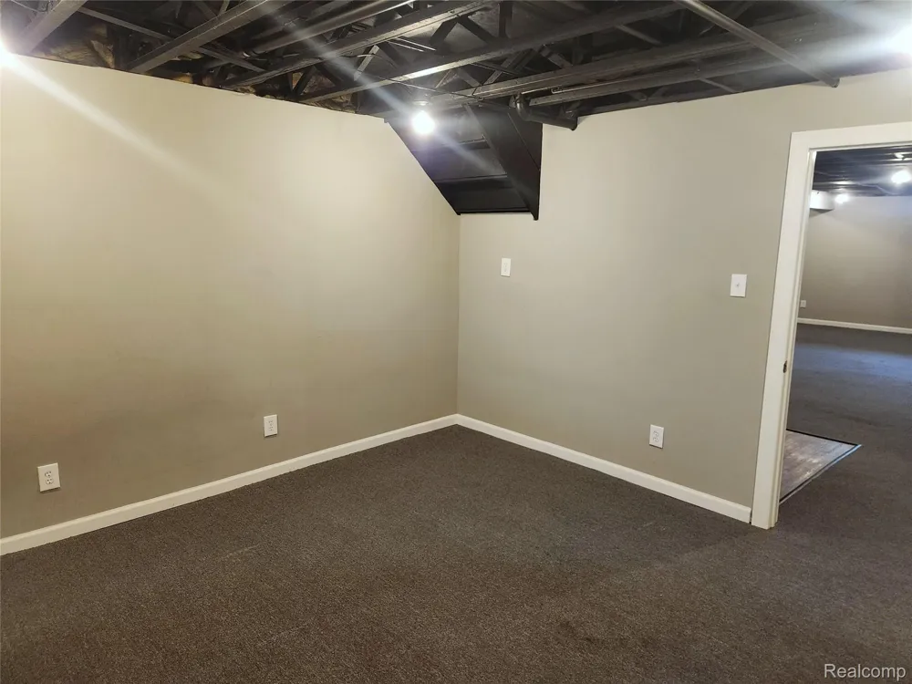 29007 Oakmont Drive Chesterfield Township, MI 48051