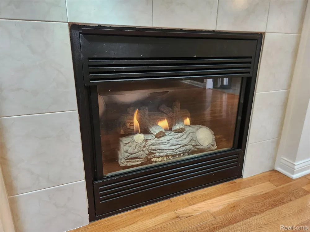 29007 Oakmont Drive Chesterfield Township, MI 48051