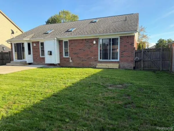 29007 Oakmont Drive Chesterfield Township, MI 48051