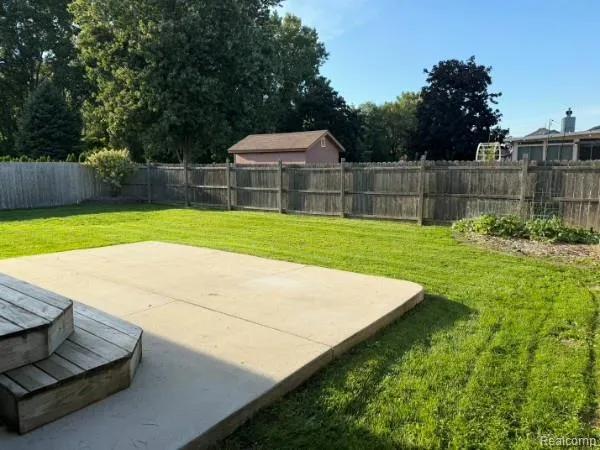 29007 Oakmont Drive Chesterfield Township, MI 48051