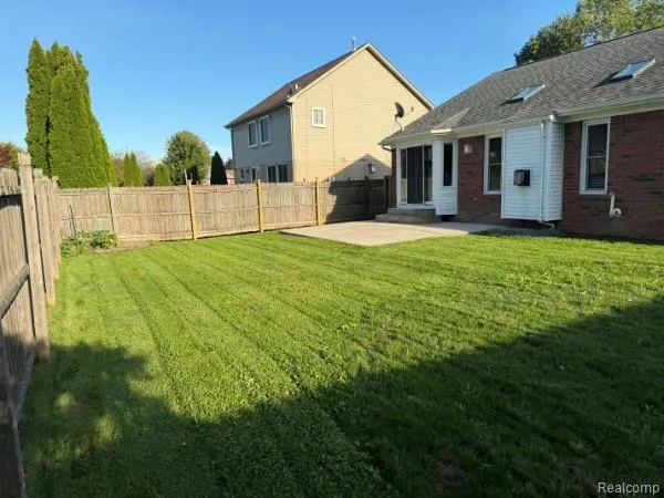 29007 Oakmont Drive Chesterfield Township, MI 48051