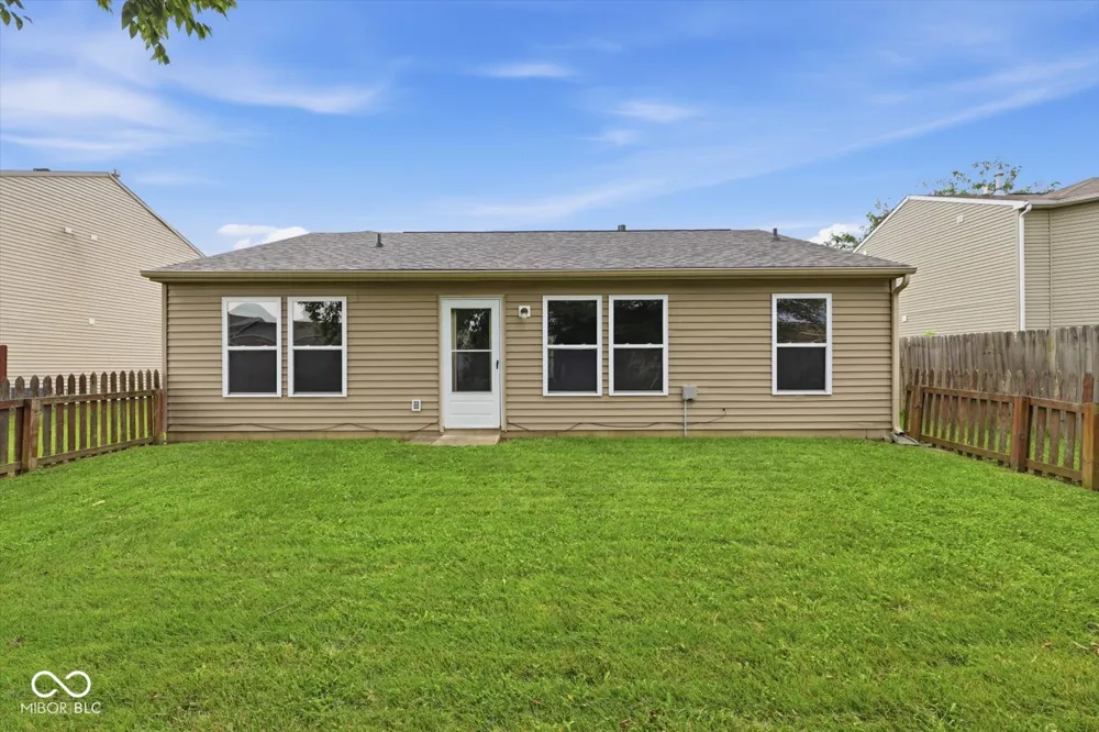 707 Westpointe Drive Shelbyville, IN 46176
