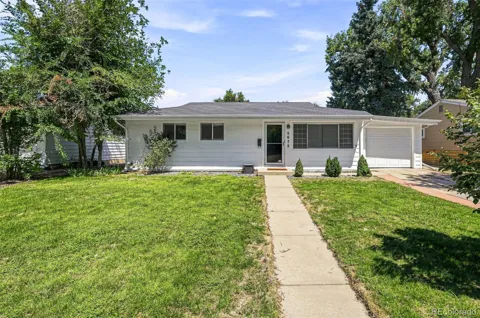 5675 E Minnesota Drive