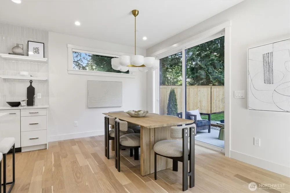 10026 Slater Avenue NE Kirkland, WA 98033