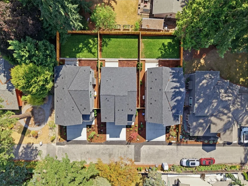 10026 Slater Avenue NE Kirkland, WA 98033