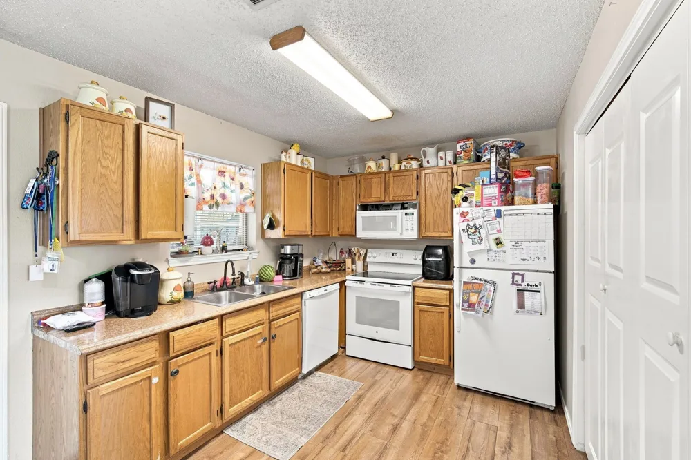115 Solon Road Waxahachie, TX 75165