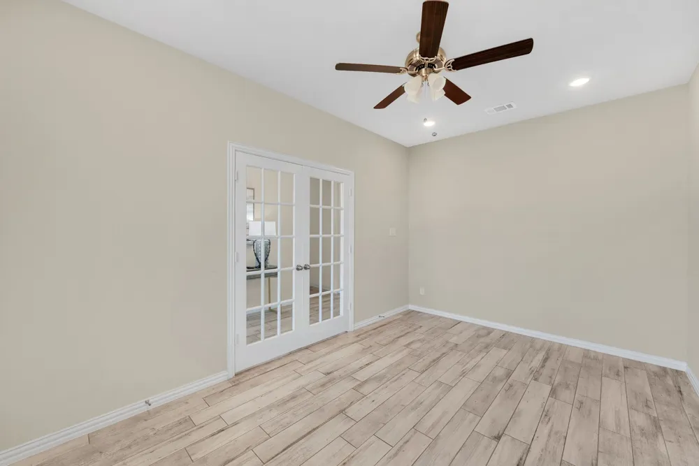 107 Red Cliff Court Rhome, TX 76078