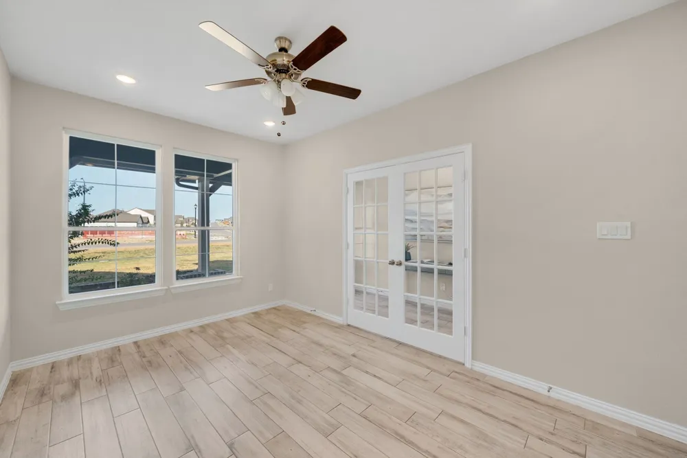 107 Red Cliff Court Rhome, TX 76078